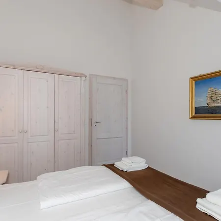 W16 3 S Apartment